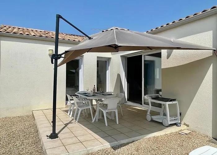 Des Ilates 게스트하우스 *